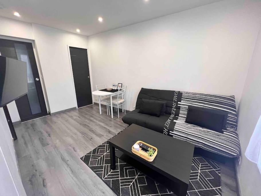 Beau T2 A Arcueil Proche Rer B. Apartment Bagian luar foto